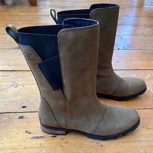 Sorel Emelie Mid Boot Major/Black 9.5